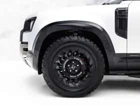Land Rover Defender (2021) thumbnail 8