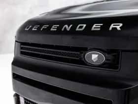 Land Rover Defender (2021) thumbnail 10