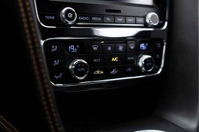 Bentley Continental GTC (2015) thumbnail 61