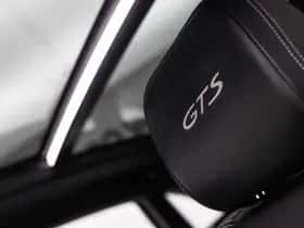 Porsche Macan (2022) thumbnail 22