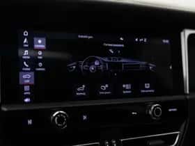 Porsche Macan (2022) thumbnail 40