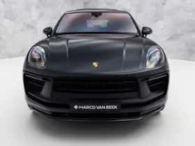 Porsche Macan (2022) thumbnail 5