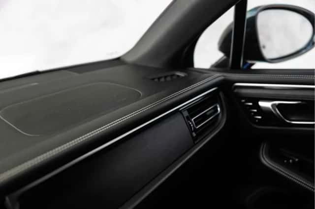 Porsche Macan (2022) thumbnail 52