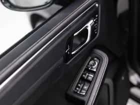 Porsche Macan (2022) thumbnail 53