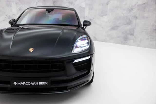 Porsche Macan (2022) thumbnail 54