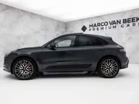 Porsche Macan (2022) thumbnail 9