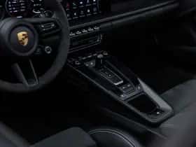 Porsche 911 (2022) thumbnail 19