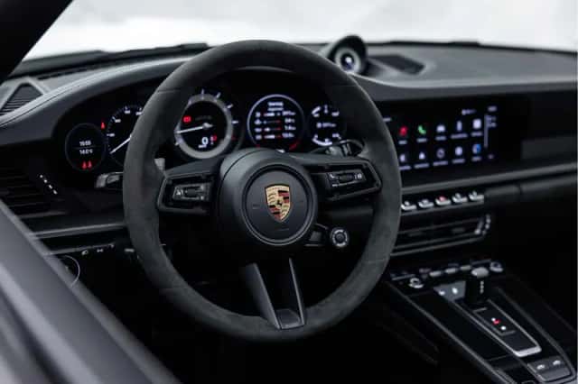 Porsche 911 (2022) thumbnail 20
