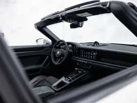 Porsche 911 (2022) thumbnail 22