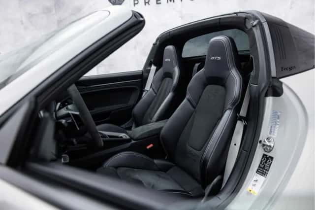 Porsche 911 (2022) thumbnail 26