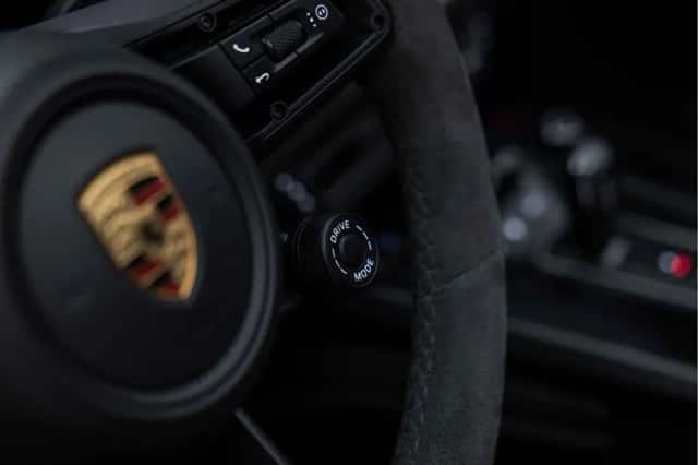Porsche 911 (2022) thumbnail 28
