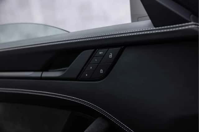 Porsche 911 (2022) thumbnail 29
