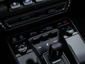 Porsche 911 (2022) thumbnail 50