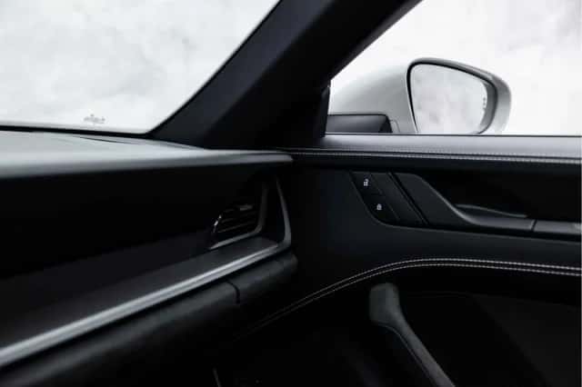 Porsche 911 (2022) thumbnail 55
