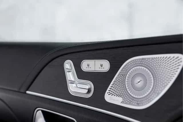 Mercedes-Benz GLE (2020) thumbnail 25