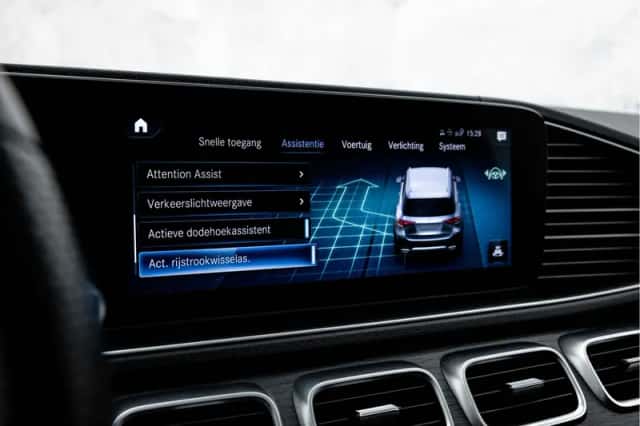Mercedes-Benz GLE (2020) thumbnail 39