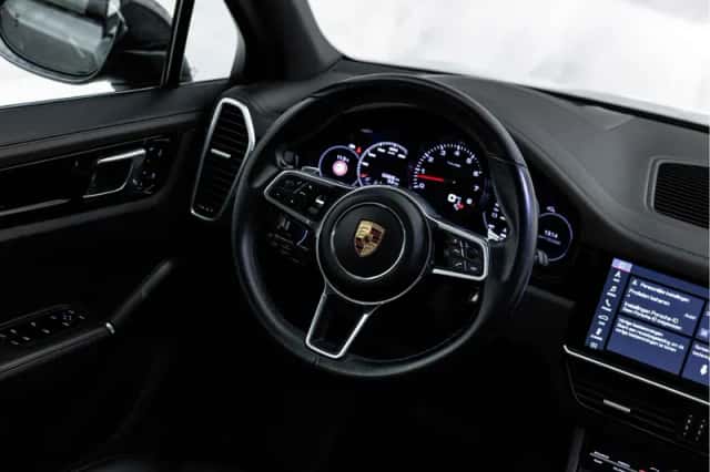 Porsche Cayenne (2019) thumbnail 17