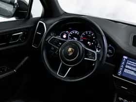 Porsche Cayenne (2019) thumbnail 17