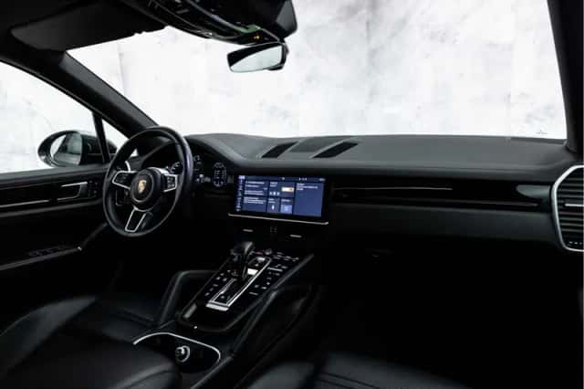 Porsche Cayenne (2019) thumbnail 18