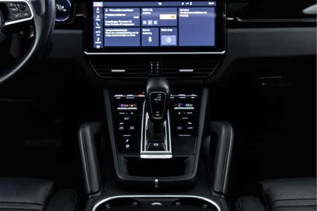 Porsche Cayenne (2019) thumbnail 19