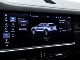 Porsche Cayenne (2019) thumbnail 36