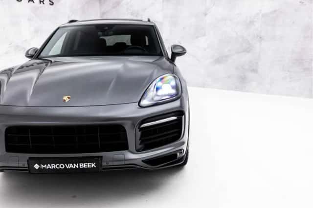 Porsche Cayenne (2019) thumbnail 50