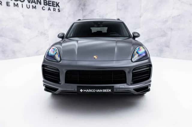 Porsche Cayenne (2019) thumbnail 8