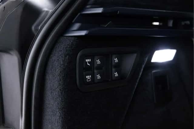 BMW X7 (2019) thumbnail 16