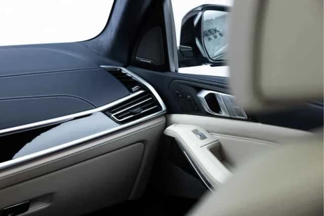 BMW X7 (2019) thumbnail 28