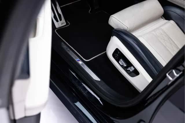 BMW X7 (2019) thumbnail 32