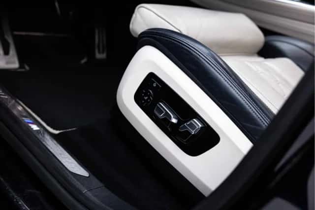 BMW X7 (2019) thumbnail 33