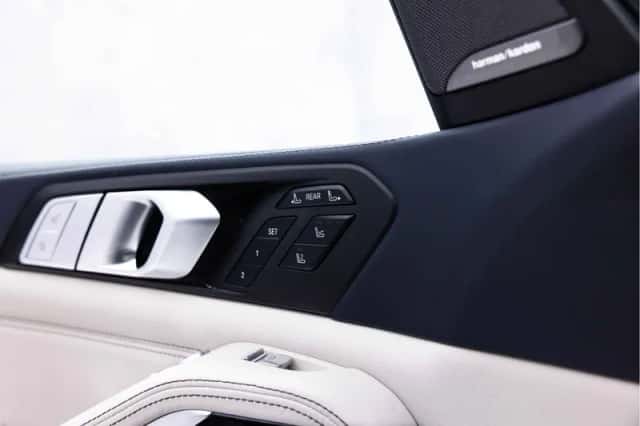 BMW X7 (2019) thumbnail 37