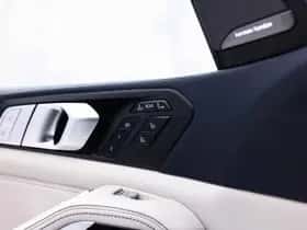 BMW X7 (2019) thumbnail 37