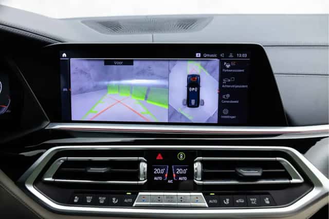 BMW X7 (2019) thumbnail 49