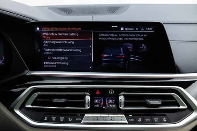 BMW X7 (2019) thumbnail 50