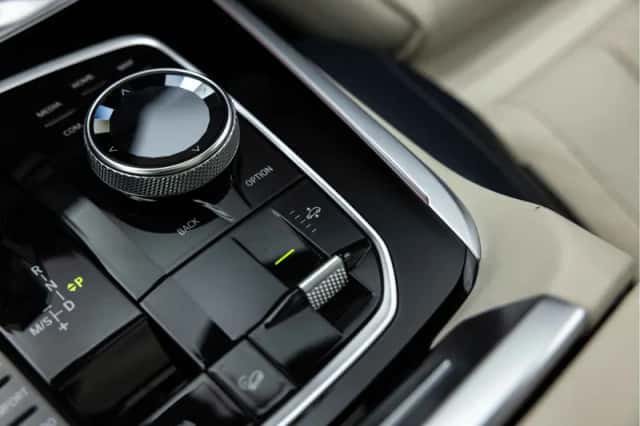 BMW X7 (2019) thumbnail 62