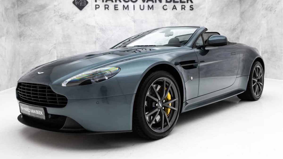 Aston Martin V8 Vantage (2015) — foto 1