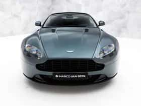 Aston Martin V8 Vantage (2015) thumbnail 12
