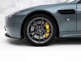 Aston Martin V8 Vantage (2015) thumbnail 14