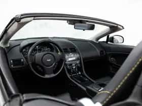 Aston Martin V8 Vantage (2015) thumbnail 27