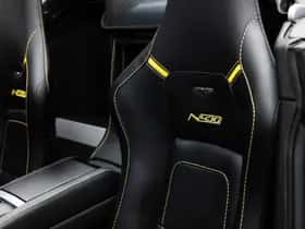 Aston Martin V8 Vantage (2015) thumbnail 35