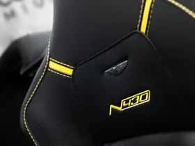 Aston Martin V8 Vantage (2015) thumbnail 38