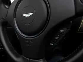 Aston Martin V8 Vantage (2015) thumbnail 44
