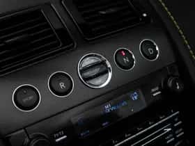 Aston Martin V8 Vantage (2015) thumbnail 53