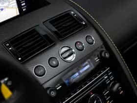 Aston Martin V8 Vantage (2015) thumbnail 70