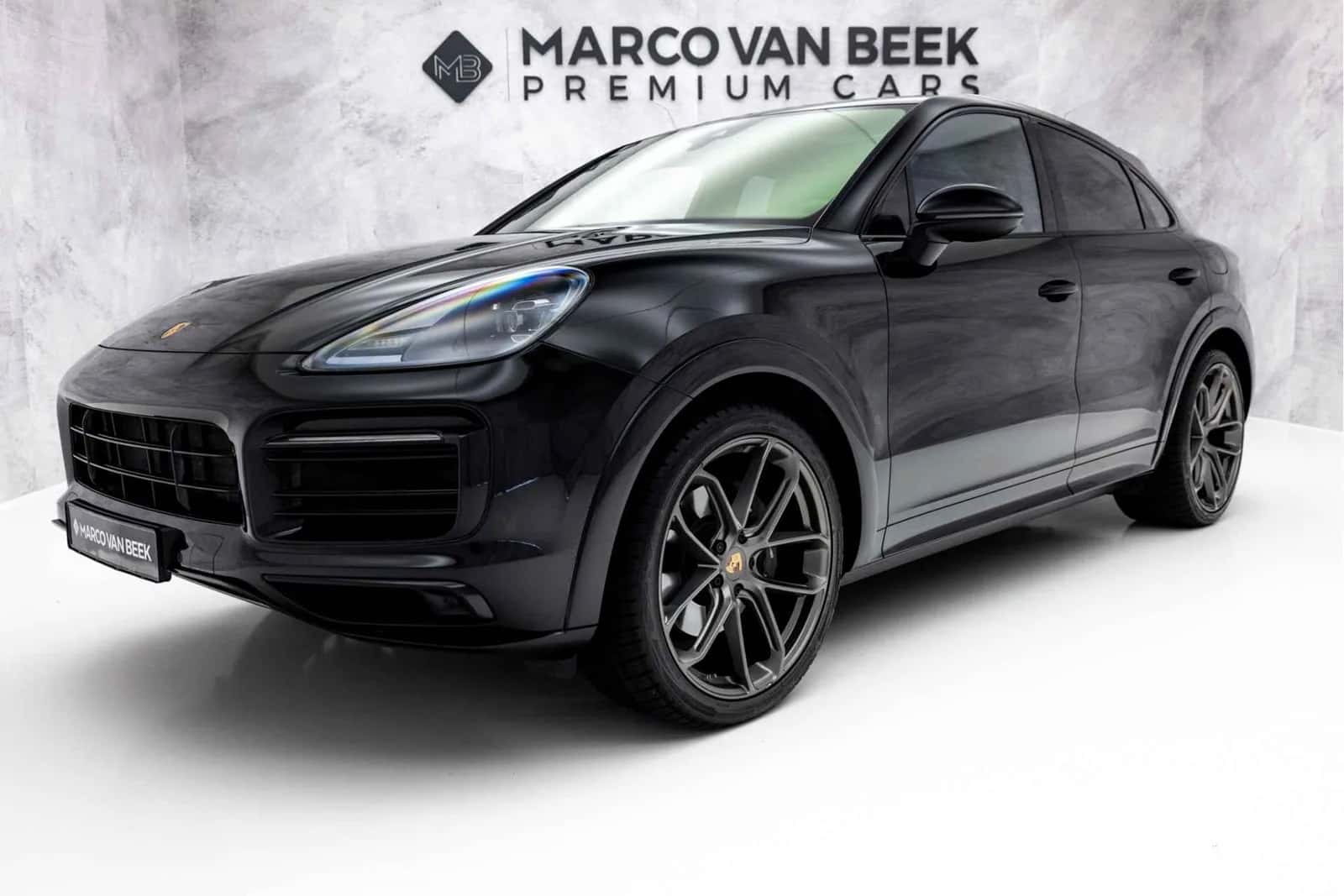 Porsche Cayenne (2023) — foto 1