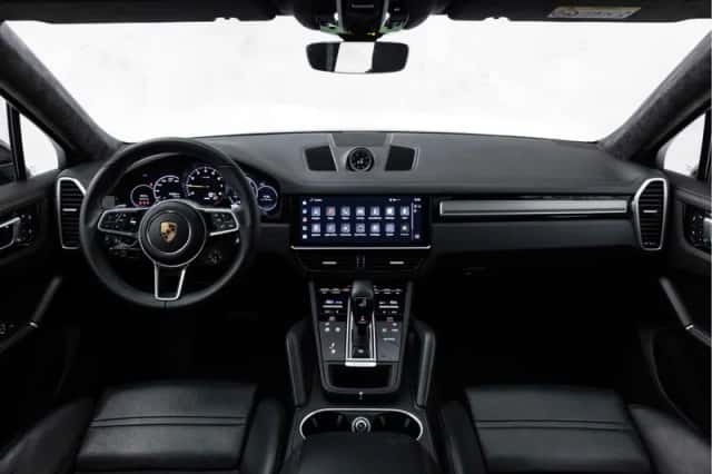 Porsche Cayenne (2023) thumbnail 19