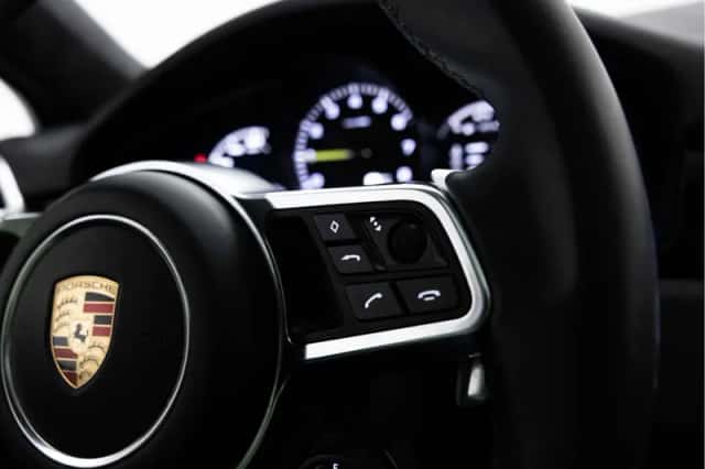 Porsche Cayenne (2023) thumbnail 31