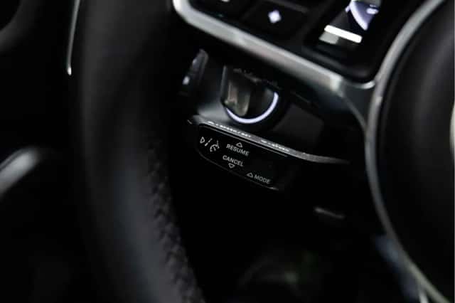 Porsche Cayenne (2023) thumbnail 33