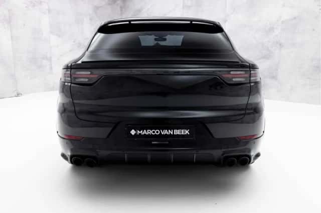 Porsche Cayenne (2023) thumbnail 10